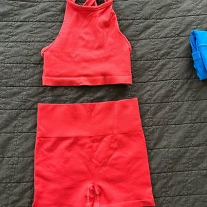 Aritzia TNA ribbed set